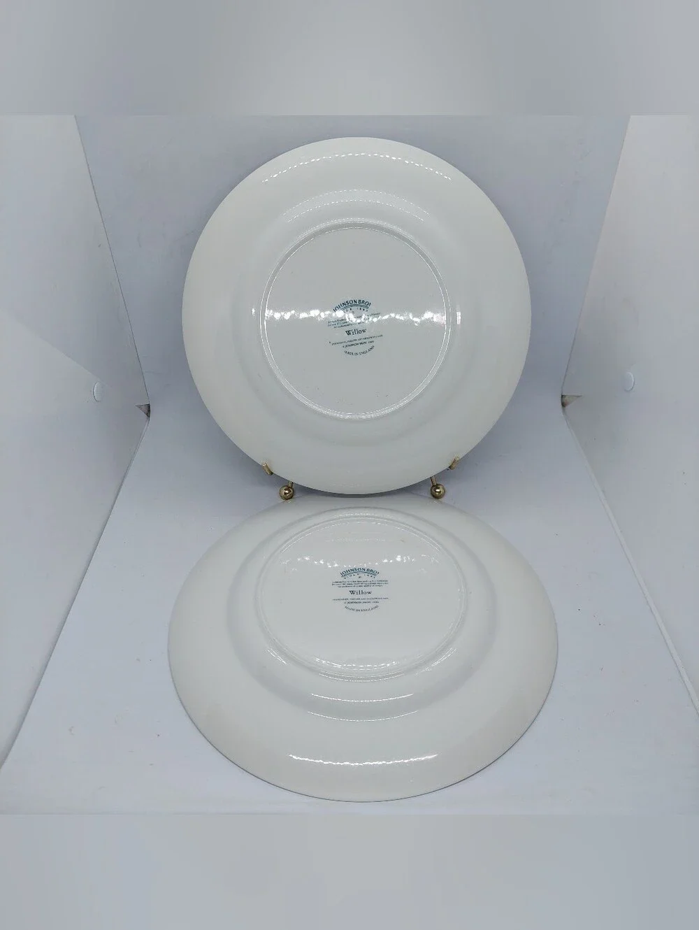 Johnson Bros 1940 Blue Willow Dinner Plates 10.25